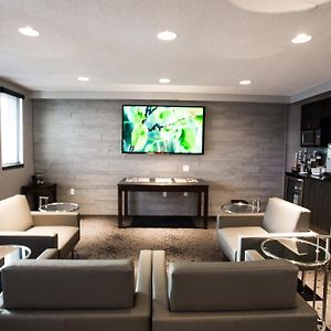 Summit King Room
